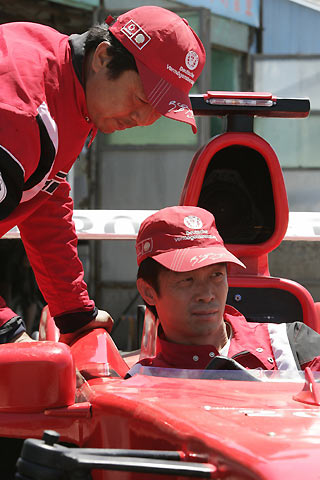 F1